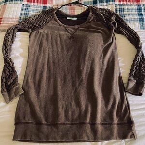 Maurice's Comfortable Pullover with Unique Sleeves… Sz L 🤎